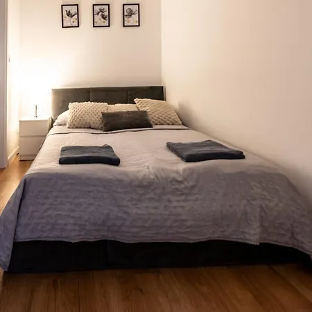 Work And Rest By Fengshui4u, Przy Piotrkowskiej, Coworking, Silownia, Nowy Budynek 아파트 *