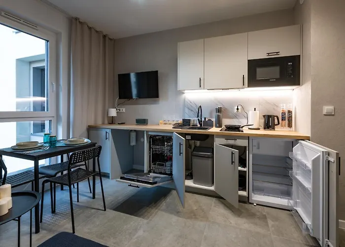 Work And Rest By Fengshui4u, Przy Piotrkowskiej, Cowroking, Silownia, Nowy Budynek * ウッチ