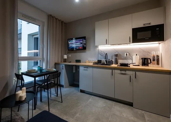 Work And Rest By Fengshui4u, Przy Piotrkowskiej, Cowroking, Silownia, Nowy Budynek * ウッチ