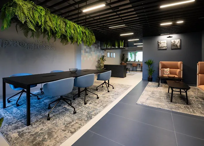 Work And Rest By Fengshui4u, Przy Piotrkowskiej, Cowroking, Silownia, Nowy Budynek *