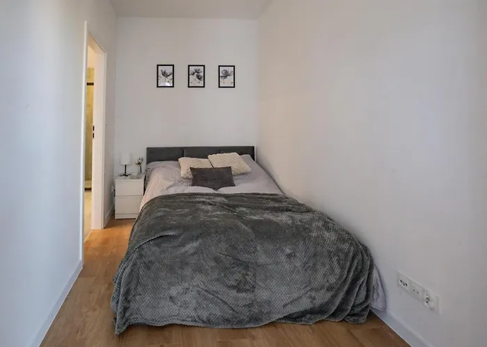 Work And Rest By Fengshui4u, Przy Piotrkowskiej, Cowroking, Silownia, Nowy Budynek アパート